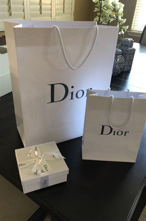 shopping bags dior